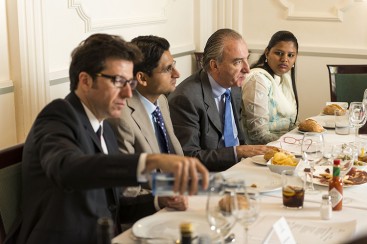 Almuerzo con parlamentarios españoles en el restaurante La Ancha