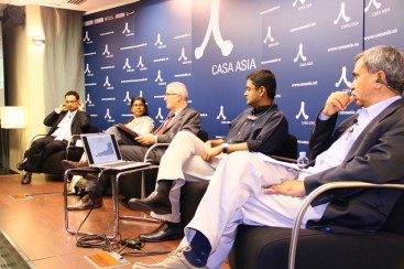 Mesa redonda: 'Perspectivas de futuro, oportunidades y retos de la economía india durante los próximos años'