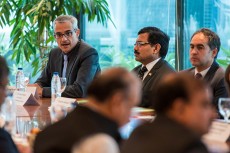 Reunión de parlamentarios indios con la FCEI