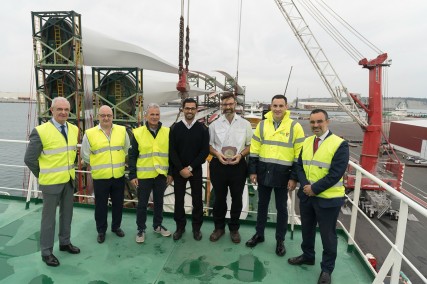 Puerto de Bilbao inaugura un nuevo servicio con Nordex Acciona y destino India